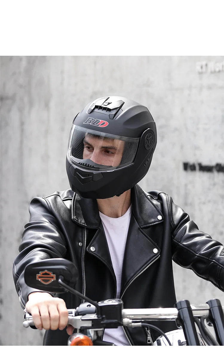 Dual Lens Flip-Up Modular Motorcycle Helmet