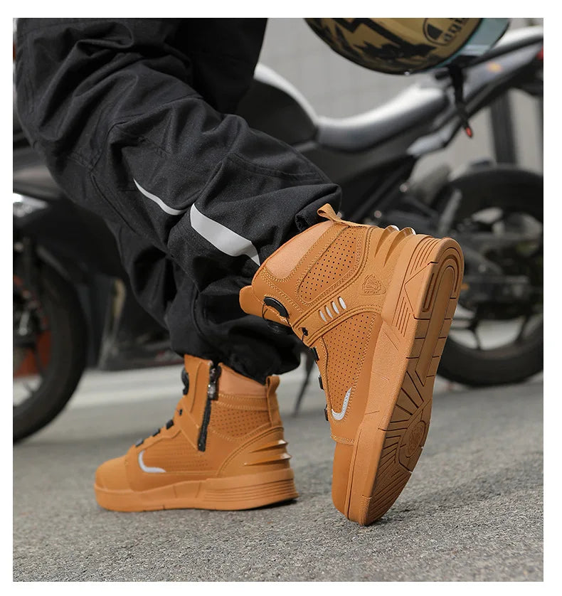 Men's Adventure Boots